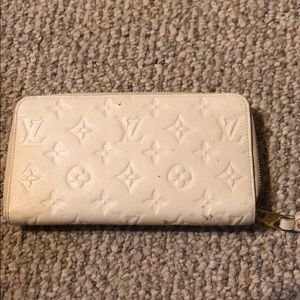 LV Wallet